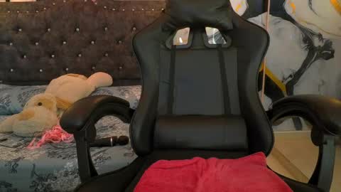 Gia online show from 28, 3, 2026