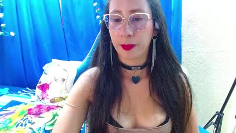 Snapshot of gia_leinn chatting on 30, 4, 2026 Gia online show from 30, 4, 2026