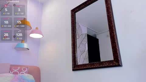 Gia  online show from 12, 2, 2025