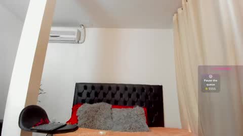 Snapshot of giana_gill chatting on 2, 6, 2026 Giana online show from 2, 6, 2026