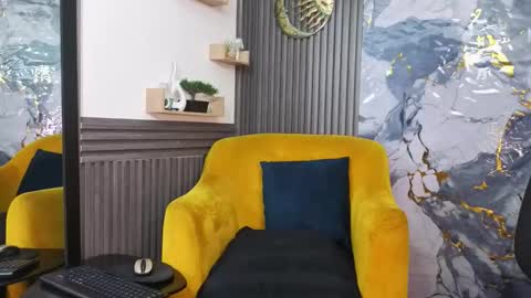   online show from 4, 2, 2026