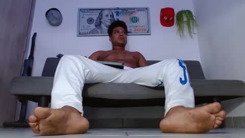 Snapshot of giant_feet chatting on 12, 5, 2026 BOSS online show from 12, 5, 2026