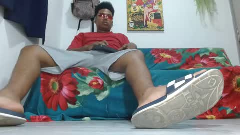Snapshot of giant_feet chatting on 27, 5, 2026 BOSS online show from 27, 5, 2026