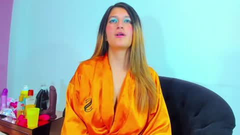 GiaRoussel online show from 17, 1, 2025