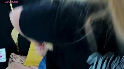 GiaRoussel online show from 27, 2, 2026