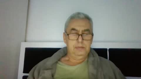 Snapshot of gigi1970 chatting on 11, 11, 2025 gigi1970 online show from 11, 11, 2025