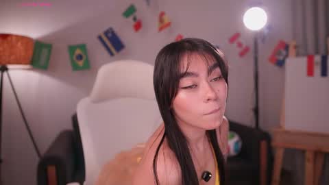 Snapshot of gigilee_ chatting on 18, 6, 2026 GIGI online show from 18, 6, 2026