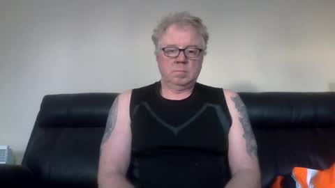 Snapshot of gimmmieoooo chatting on 7, 7, 2026 gimmmieoooo online show from 7, 7, 2026