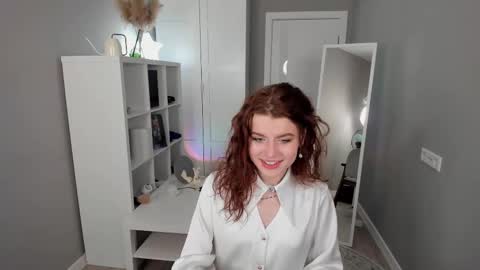 Snapshot of gin_yoon chatting on 10, 2, 2025 Gin online show from 10, 2, 2025