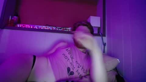 ginger_binj online show from 6, 10, 2025