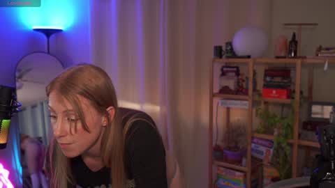 Snapshot of ginger_little chatting on 4, 1, 2025 ginger online show from 4, 1, 2025