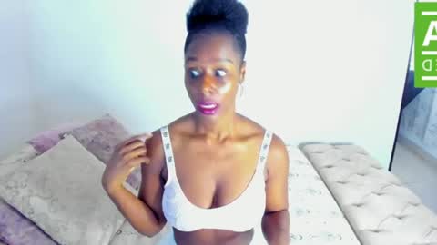 Snapshot of ginger_smil chatting on 26, 6, 2026 Diana online show from 26, 6, 2026