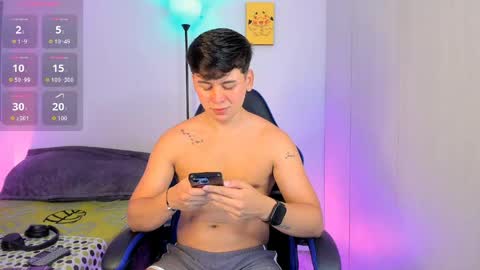 Snapshot of gingertwink_n chatting on 17, 5, 2026 Josh Mills online show from 17, 5, 2026