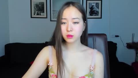 Ginny online show from 5, 2, 2025