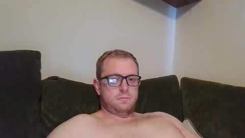 Snapshot of ginwood chatting on 4, 6, 2026 ginwood online show from 4, 6, 2026