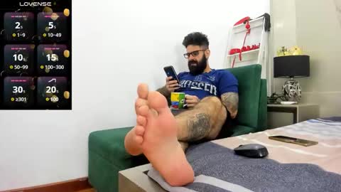 gio_lorenz online show from 15, 10, 2025