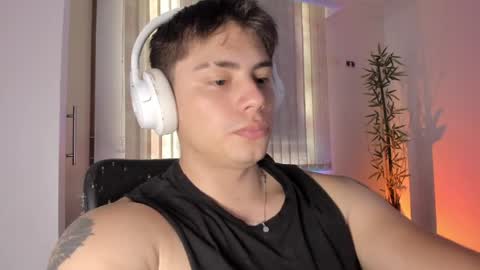 Snapshot of gio_russo chatting on 5, 6, 2026 GioRusso online show from 5, 6, 2026