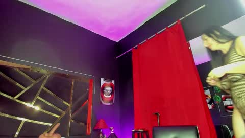 GiorginaSimons online show from 18, 9, 2025