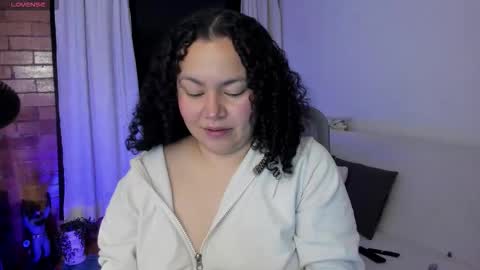 girl_inline online show from 21, 11, 2025