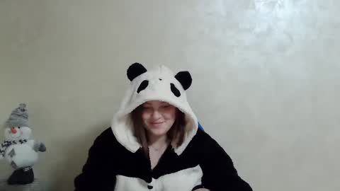 girl_leya online show from 4, 12, 2024