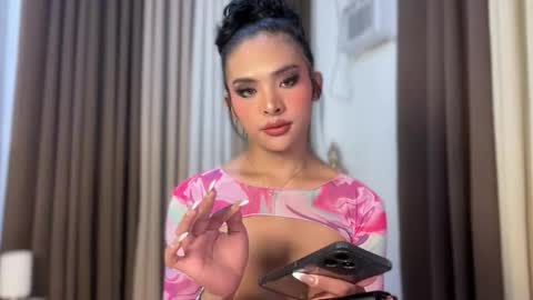 Snapshot of girlcock_dominantfucker chatting on 7, 5, 2026 queen ronna online show from 7, 5, 2026