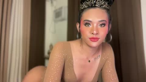 Snapshot of girlcock_dominantfucker chatting on 19, 5, 2026 queen ronna online show from 19, 5, 2026