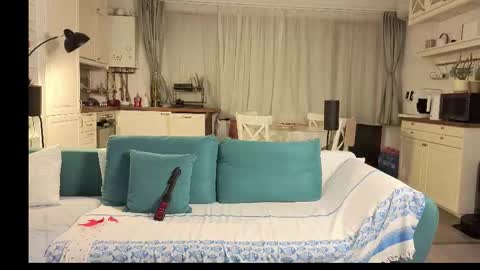 Girlfriend online show from 18, 11, 2025