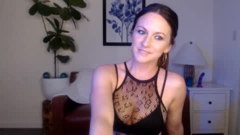 Girlnexxxdoor online show from 1, 3, 2026
