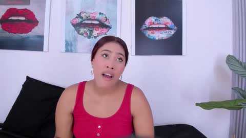 girls_inlove online show from 6, 10, 2025