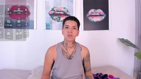 girls_inlove online show from 31, 10, 2025