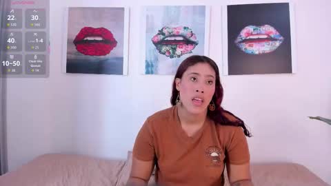 girls_inlove online show from 6, 11, 2025