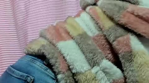 Maze    Thumbs up online show from 11, 2, 2026