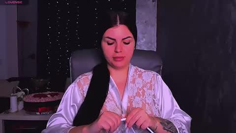 Giulia online show from 11, 11, 2025