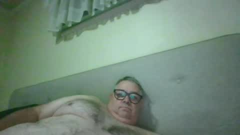Snapshot of gixxer06 chatting on 3, 7, 2026 bi Gixxer online show from 3, 7, 2026