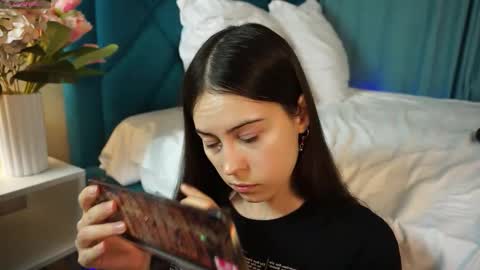 Agness online show from 18, 12, 2025