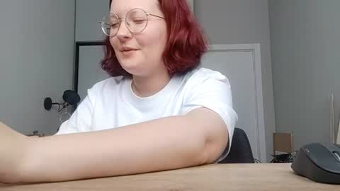 Elly online show from 4, 7, 2026