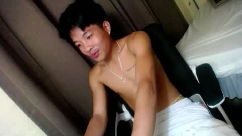 glenndou_daxs online show from 20, 10, 2025