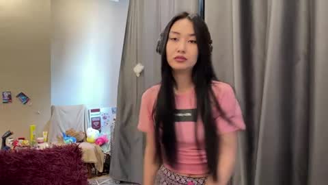 Mia online show from 31, 3, 2026