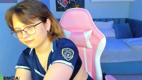 glimmer_goddesss online show from 9, 9, 2025