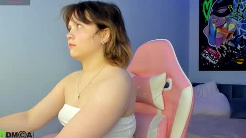 glimmer_goddesss online show from 17, 9, 2025