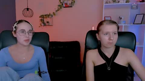 Snapshot of gloria_bubble chatting on 10, 5, 2026 your dream online show from 10, 5, 2026