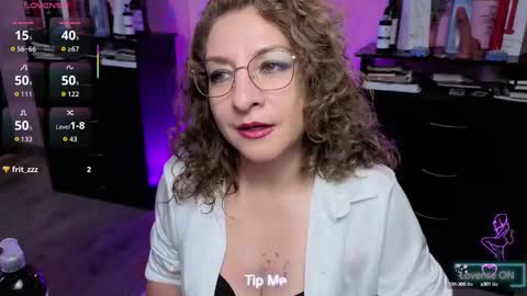 Snapshot of gloriacrespo chatting on 18, 9, 2025 gloriacrespo online show from 18, 9, 2025