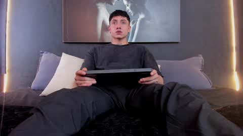 Snapshot of god_of_olympus1 chatting on 28, 12, 2024 steven online show from 28, 12, 2024