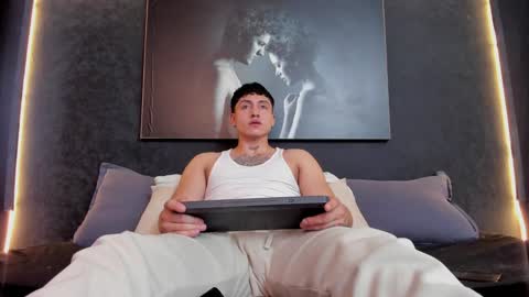 Snapshot of god_of_olympus1 chatting on 4, 1, 2025 steven online show from 4, 1, 2025