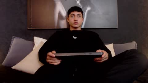 Snapshot of god_of_olympus1 chatting on 8, 1, 2025 steven online show from 8, 1, 2025