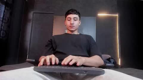 Snapshot of god_of_olympus1 chatting on 14, 10, 2025 steven online show from 14, 10, 2025