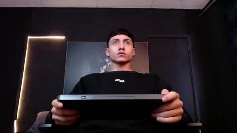 Snapshot of god_of_olympus1 chatting on 16, 10, 2025 steven online show from 16, 10, 2025