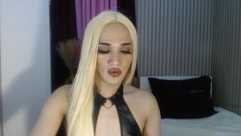 Snapshot of goddesdiane8inch chatting on 27, 5, 2026 D I A N N E online show from 27, 5, 2026
