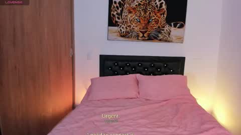 Snapshot of goddess_eli77 chatting on 6, 10, 2025 goddess_eli77 online show from 6, 10, 2025