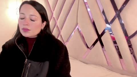 M A R T I N A  online show from 1, 4, 2026